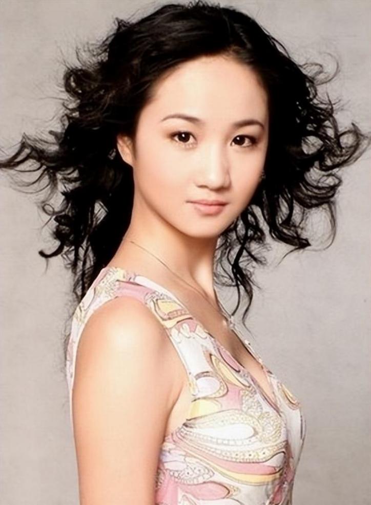 演员张桐：留学时穷得吃狗粮，曾多次自杀未遂，女友陪他走出低谷