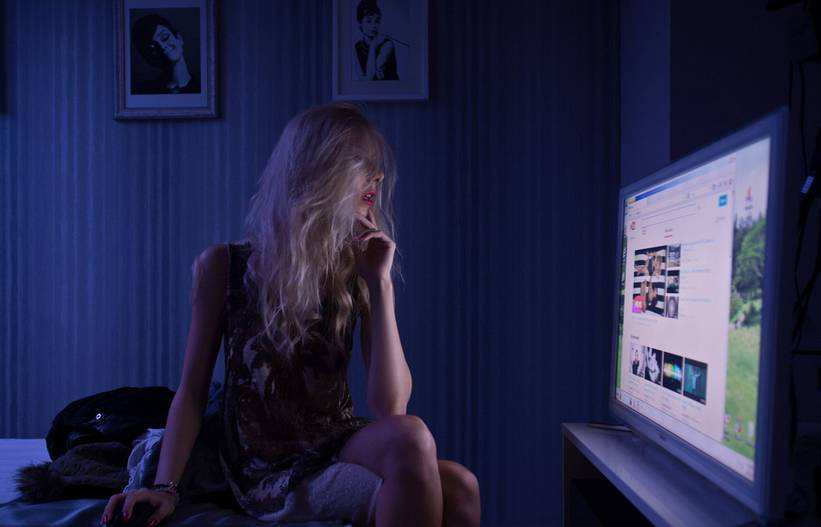 现在自己浏览网站是不是违法,自己在家浏览网站违法吗