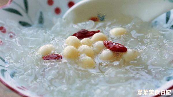 别一咳嗽就心慌！这一碗2步搞定，喝完喉咙都舒爽了