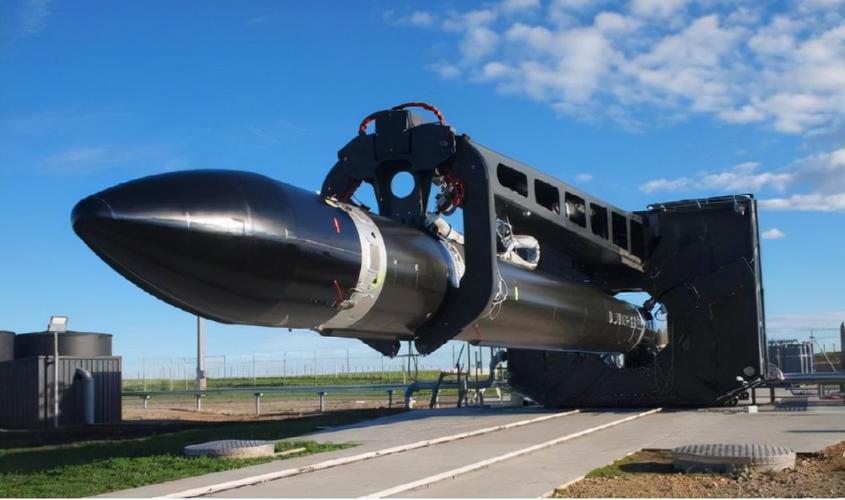 我国首套万吨级大丝束碳纤维投产,中国首条大丝束碳纤维