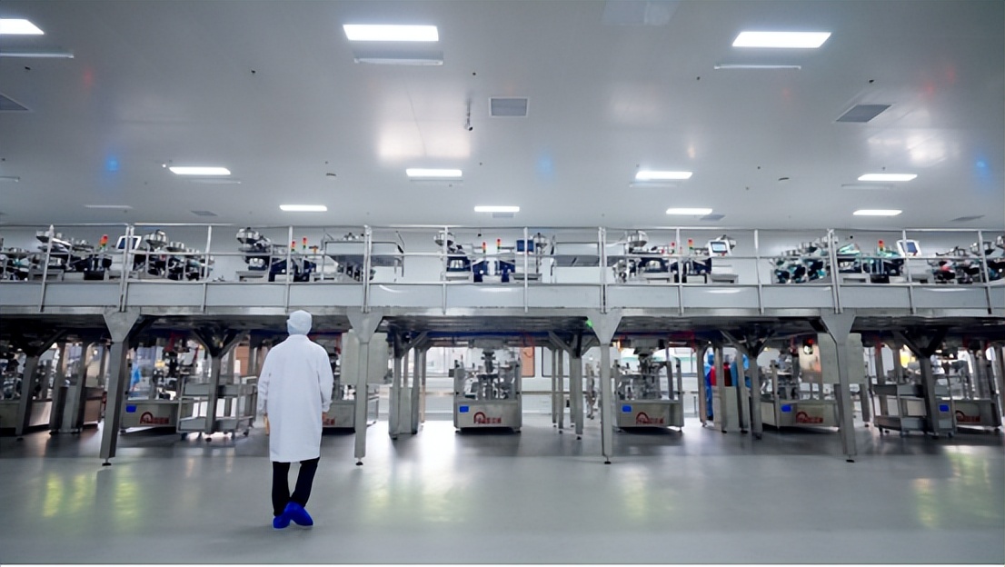 坚果零食行业，需要怎样的三只松鼠？