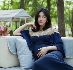 全球百大最帅面孔女生朱珠,全球最美面孔朱珠问鼎