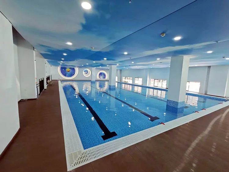 泰诺游泳健身俱乐部泳衣,中海泰诺游泳健身店