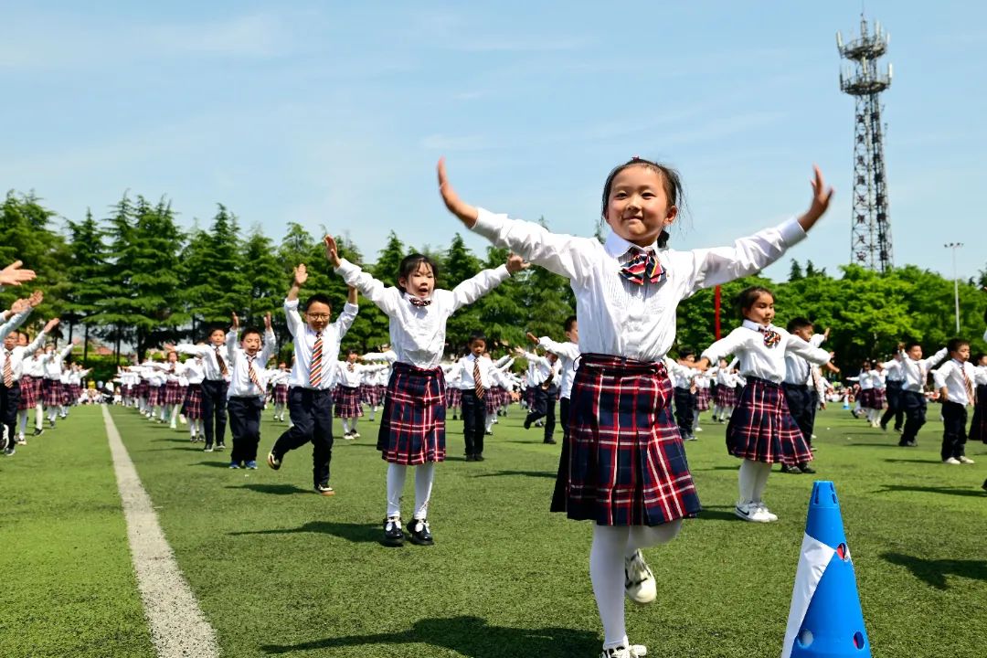 泰州中小学足球联赛,泰州智堡实验学校校运会接力赛