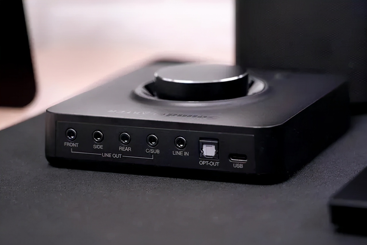 耳放对比声卡,so8五代声卡加耳放效果好不好