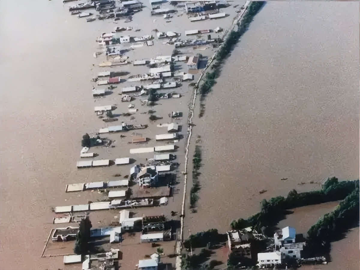 往年智利地震真实现场视频,智利发生地震死了多少人