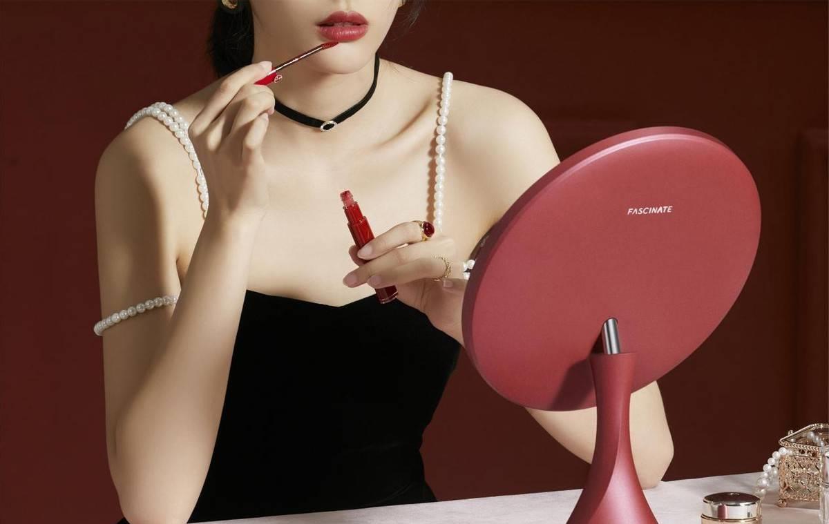 闪亮登场凸显气质,斐色耐化妆镜2023爆款