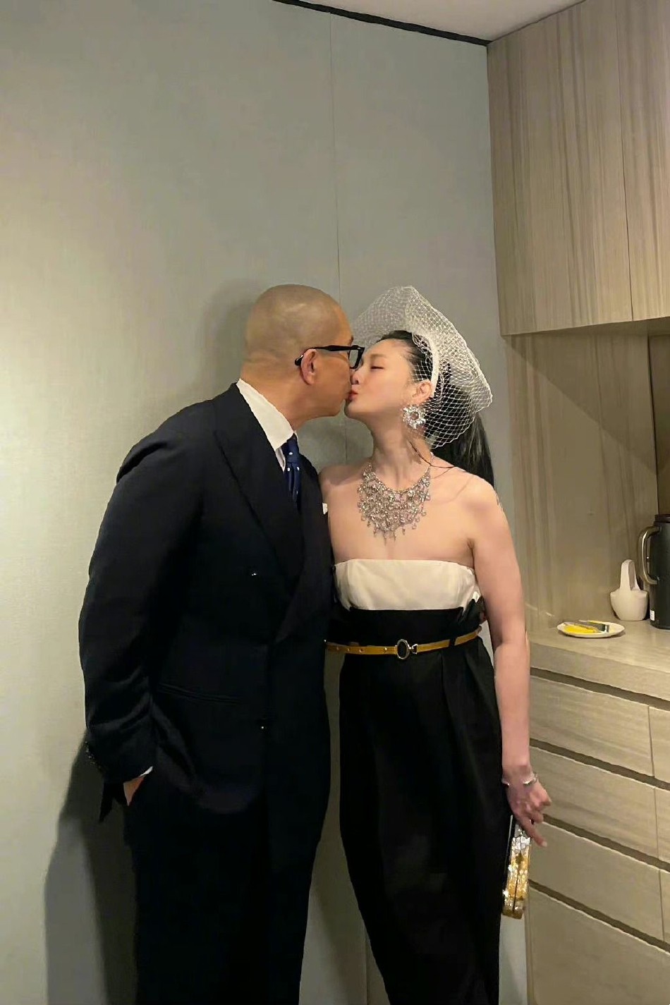 大s说具俊晔刷的汪小菲的卡,大s谈刷汪小菲的卡购物明细