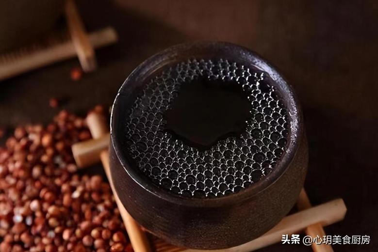 喝完酒口干舌燥喝水不解渴,为什么喝完酒口干舌燥一直喝水