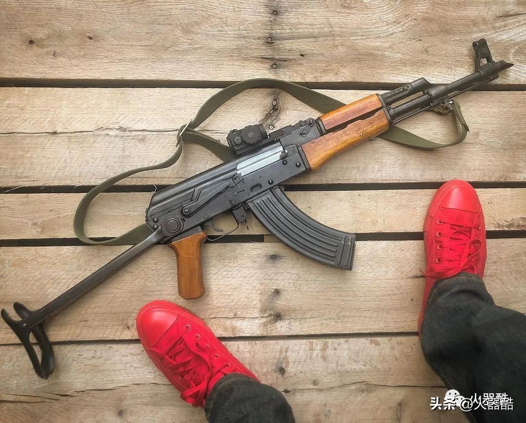 精美枪械美图,最美枪械图