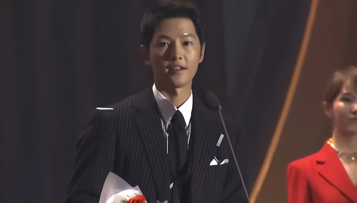 宋仲基与宋慧乔离婚后同台视频,宋仲基首谈与宋慧乔离婚后状态