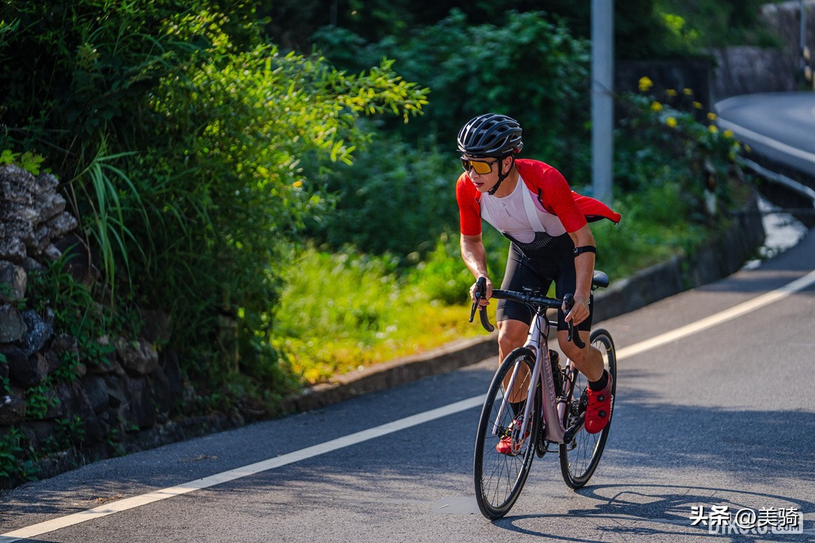 迪卡侬新款公路车发布会,迪卡侬公路车测评