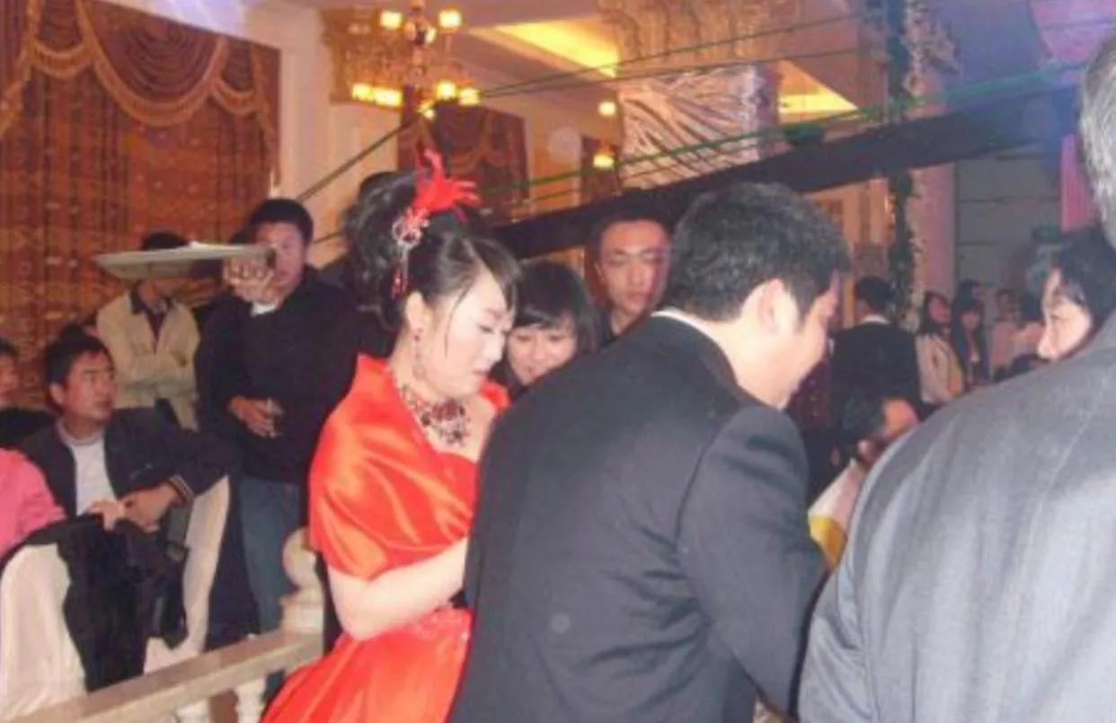 赵本山大女儿赵玉芳结婚现场,赵本山的女儿赵玉芳个人简历