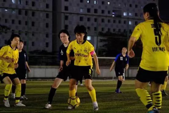 高校足球氛围解密|深圳大学