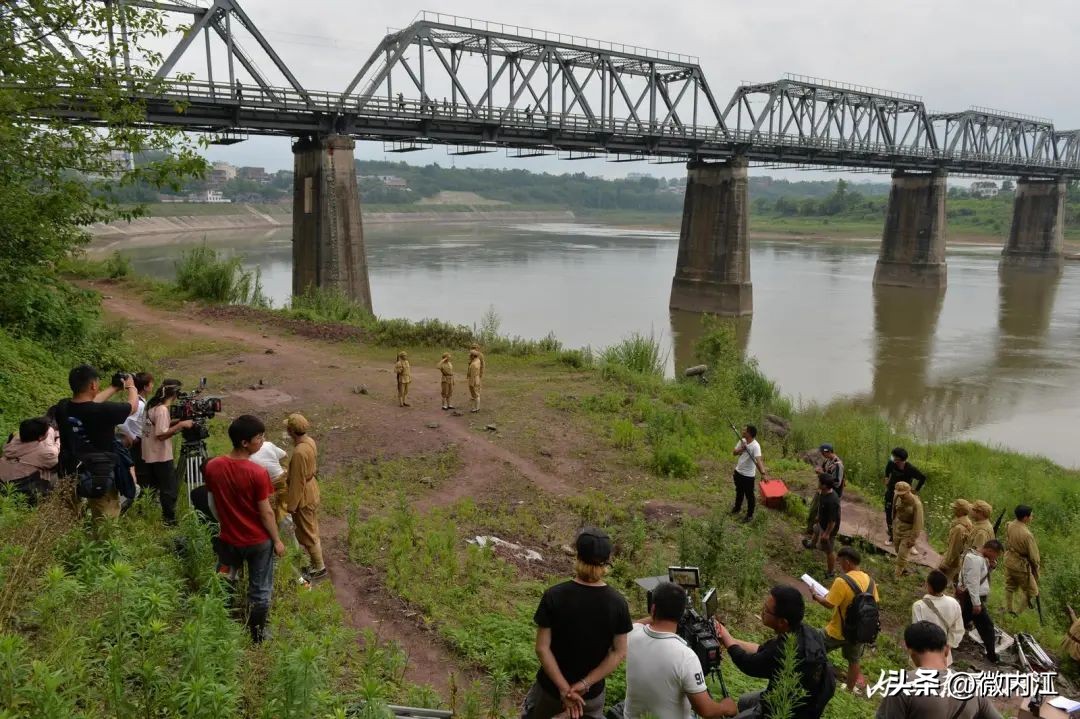 我们一起经历了难忘的事,我们一起经历的瞬间