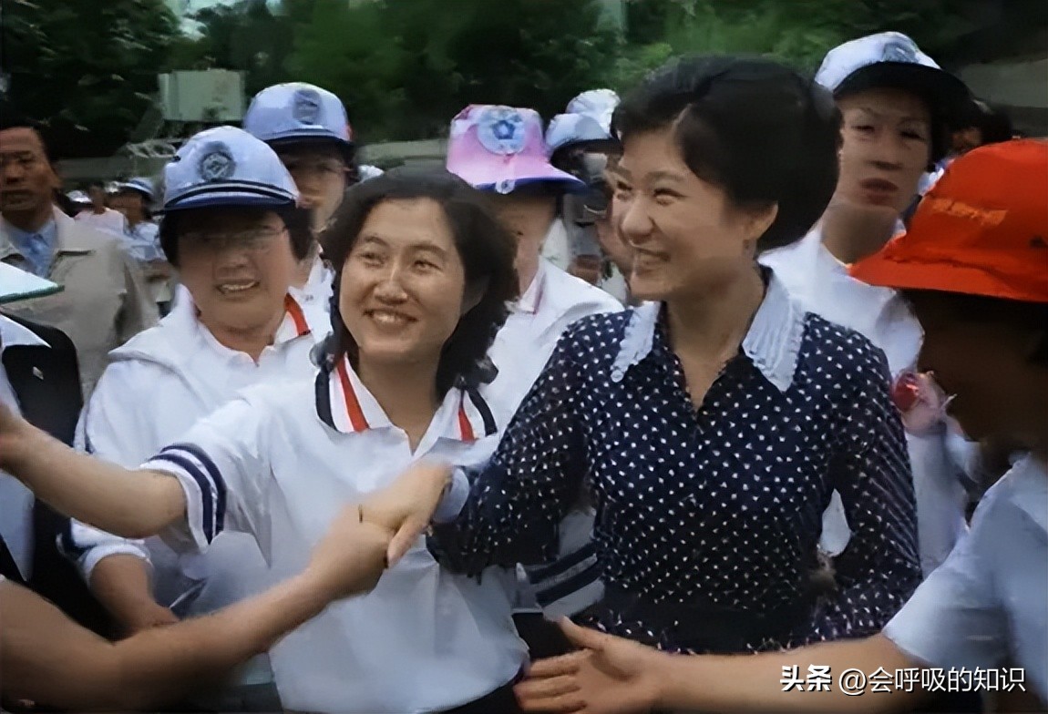 闊╁浗闂鸿湝骞叉斂闂ㄤ簨浠剁殑杩涘睍,闊╁浗闂鸿湝骞叉斂浜嬩欢