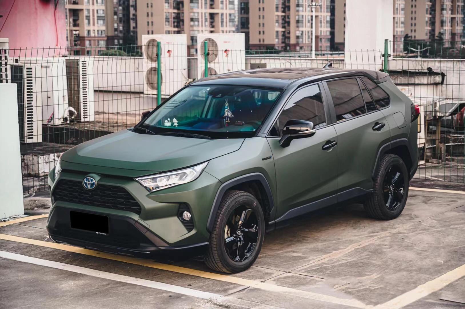 老款丰田rav4改色军绿色,老款丰田rav4改磨砂绿