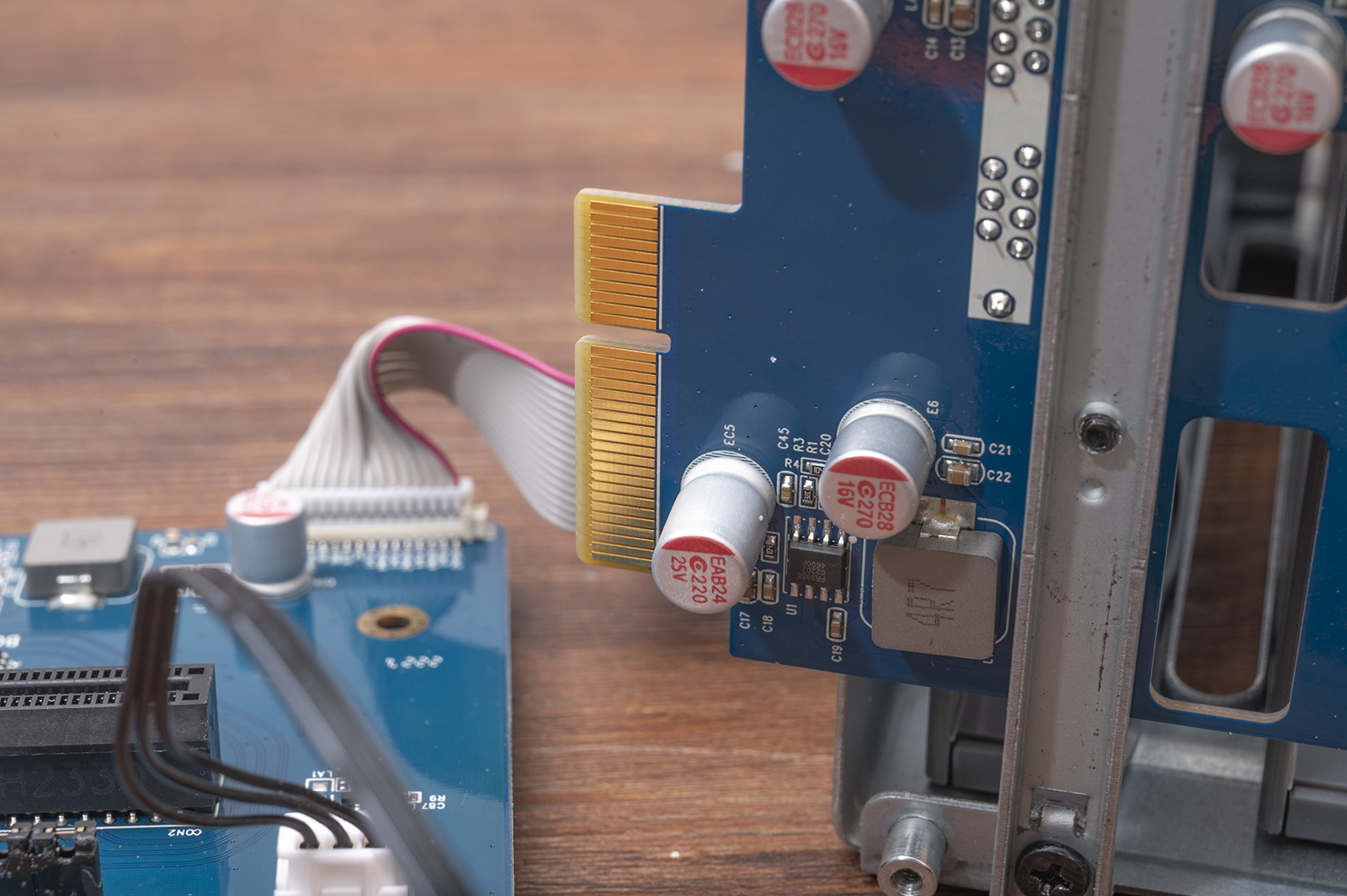 常用数据备份方式磁盘阵列,raid磁盘阵列到底哪个安全