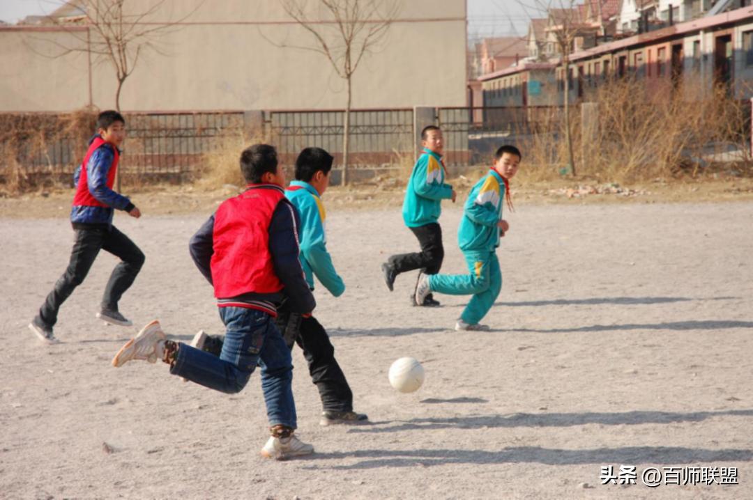 世界杯进行时！这位校长17年坚持“足球育人”，道术并举