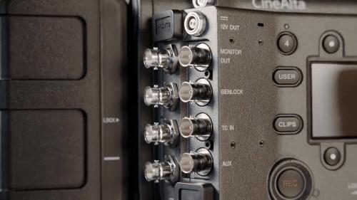 索尼cinealtav2镜头,索尼cinealtav操作