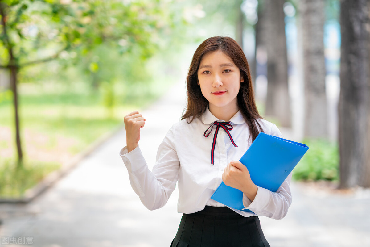 高中生成绩有提升如何鼓励,高中生学习差怎么才能提升成绩