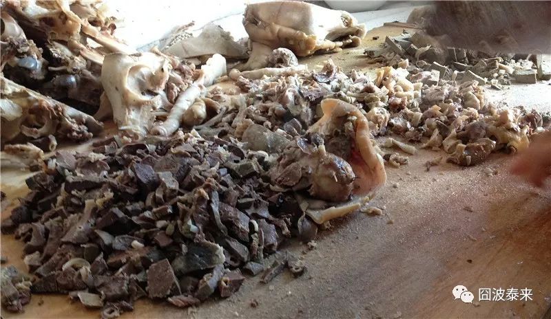 一碗鲜羊杂汤,热乎乎的一碗羊杂汤