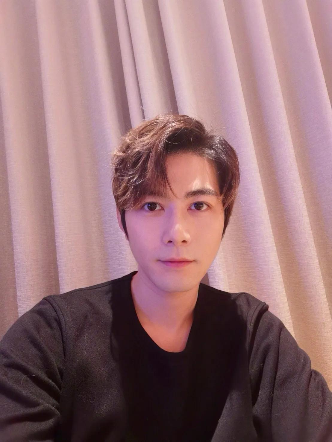 五位割双眼皮的明星,许魏洲张彬彬谁最配景甜