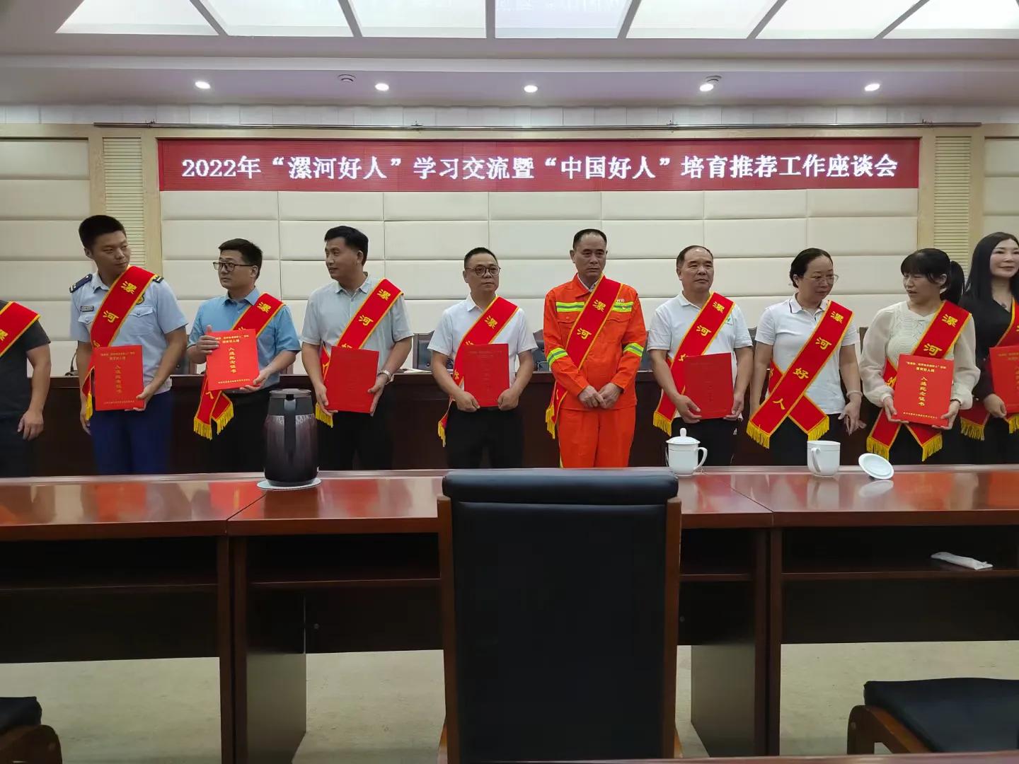 王博士牵正膏真的好吗,王博士面瘫王氏牵正膏传承人