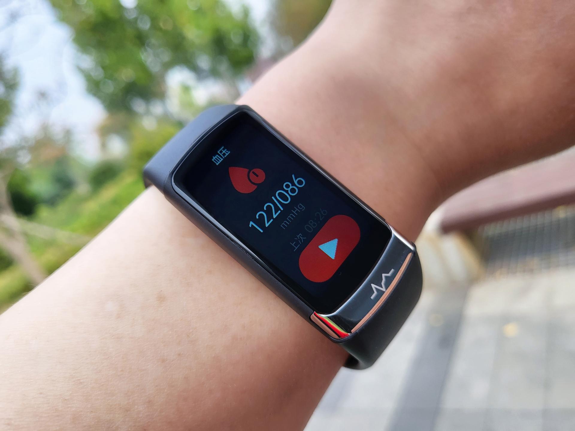 手环健康监测哪款比较好,dido智能手环f50s和r40s区别