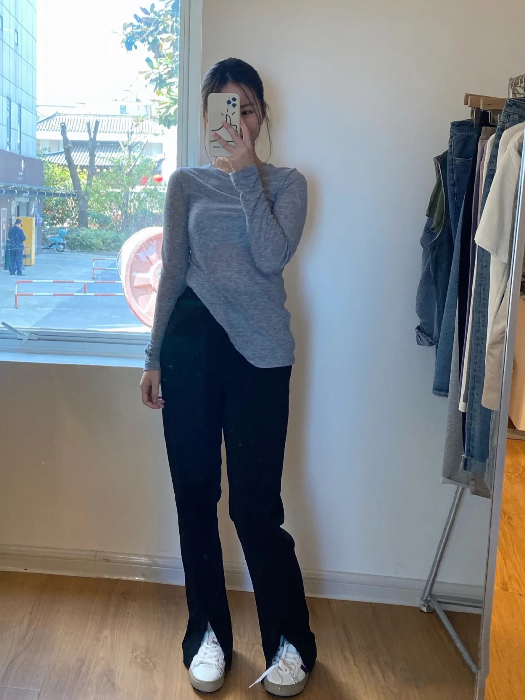 冬天穿什么裤子显瘦显腿长卫裤,百搭裤子设计感显高显瘦直筒裤