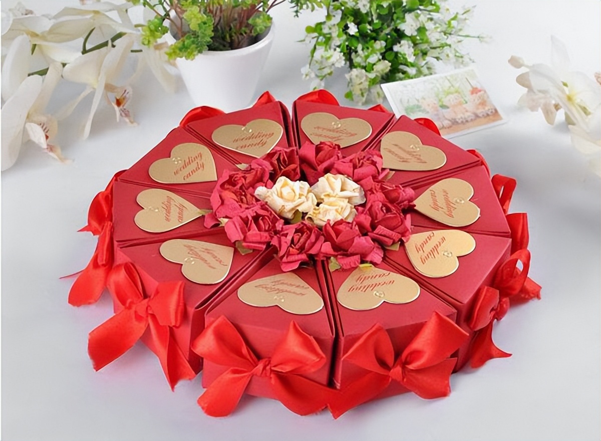 第一次买糖记,小熊买糖记儿童故事