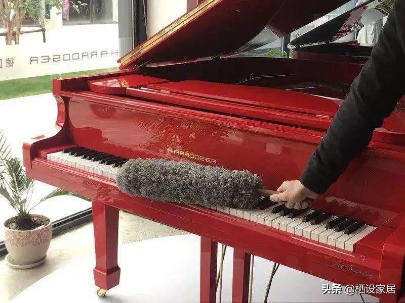 进门就看见钢琴这样摆放合适吗,钢琴和餐桌在一起怎么摆放