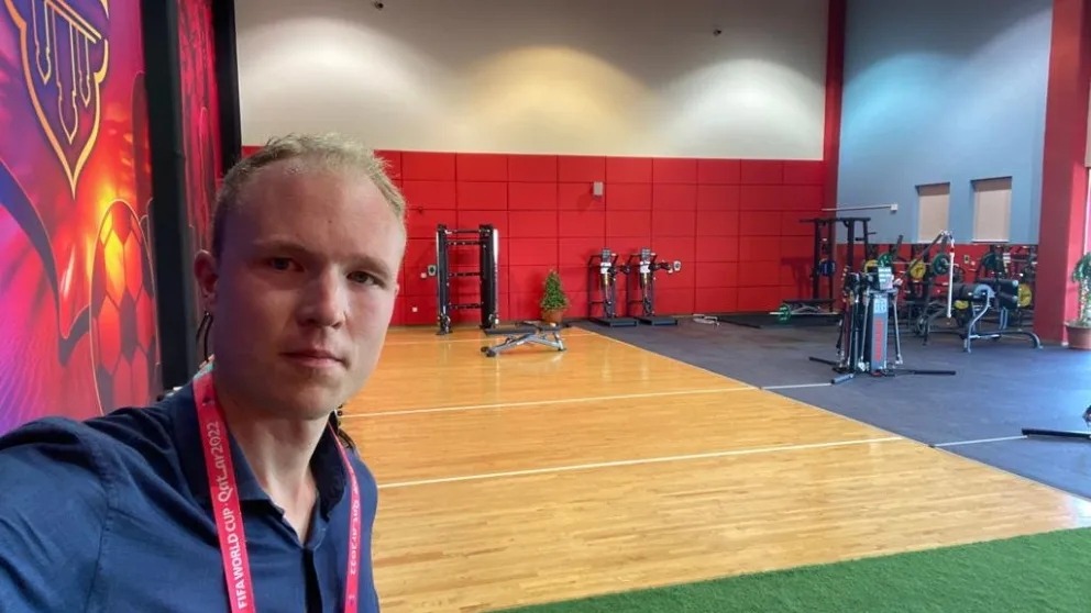 扎心！德国队回家酒店留下上百箱矿泉水，还有18世界杯没用完的纸箱