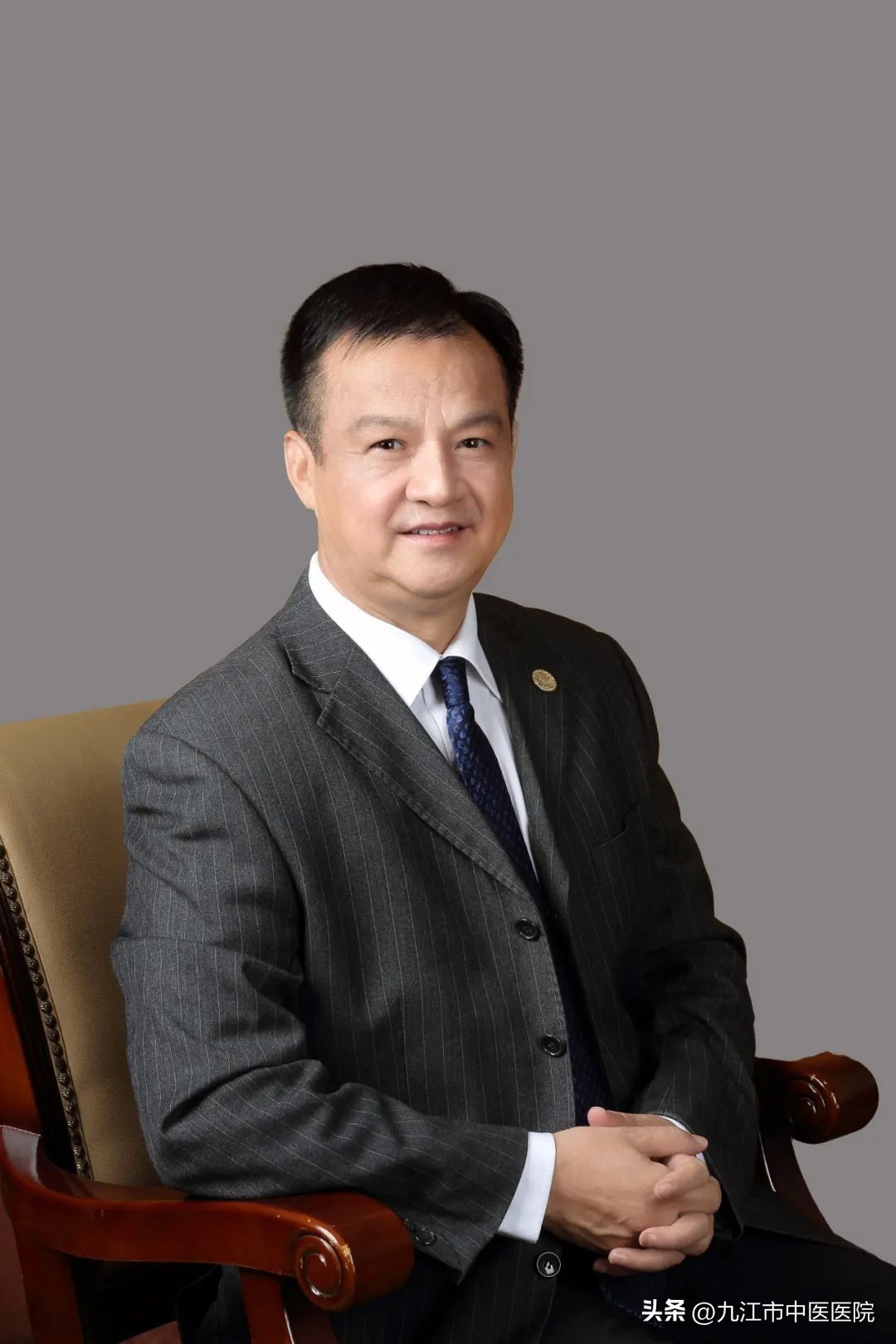 【杏林医讯】4月27日，上海中医药大学附属龙华医院方邦江教授来院开展义诊活动