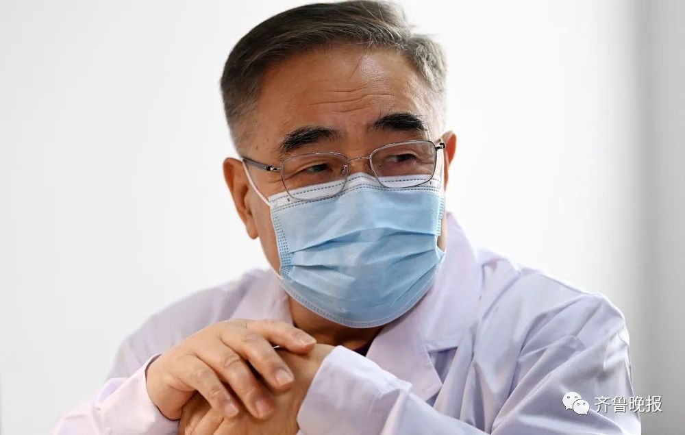 明天起，济南市民可以免费领布洛芬了！这些都是十分不可取的行为，应该坚决*制抵**！转阴后仍有症状怎么办？