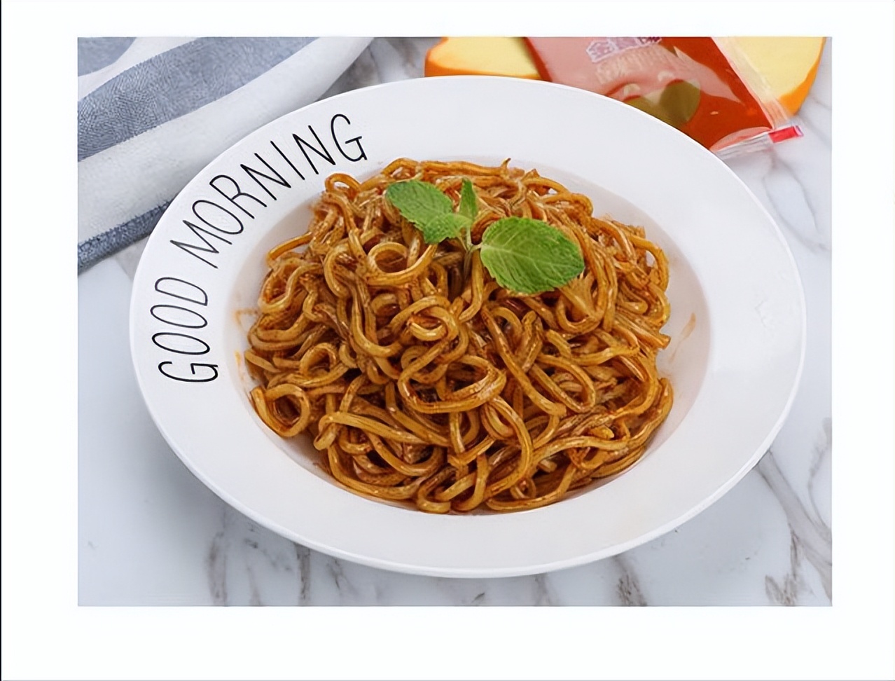 香港人吃的是粤菜还是港菜,香港菜什么风味