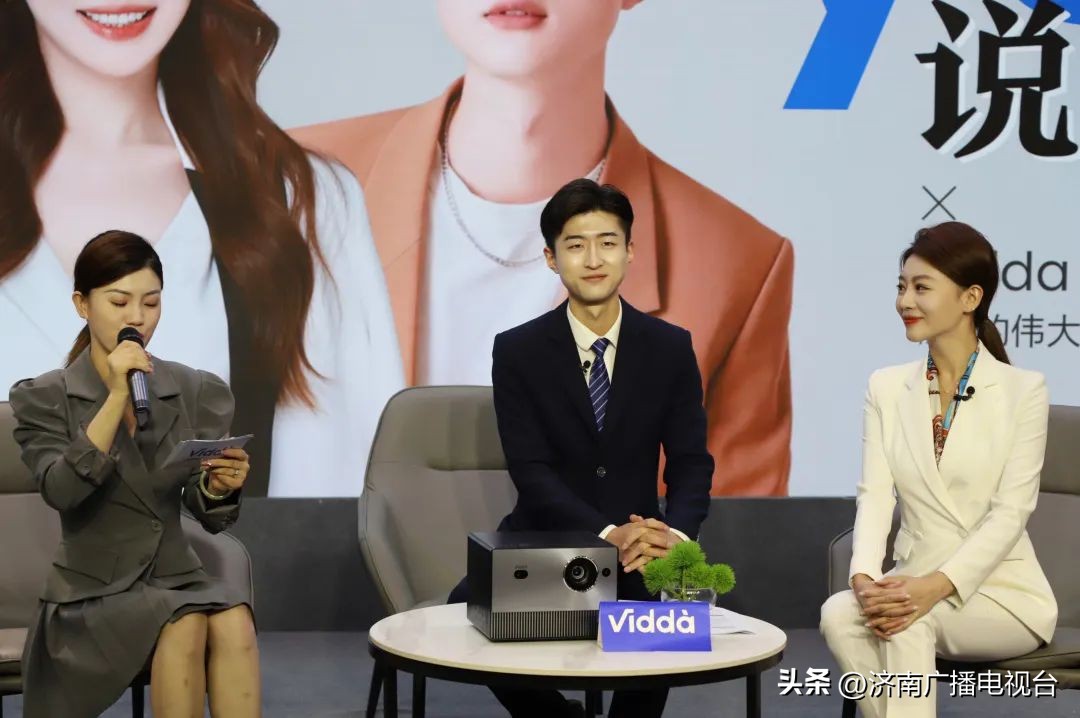 趵突泉夫妇录澄清视频,趵突泉夫妇主持嘴瓢原视频