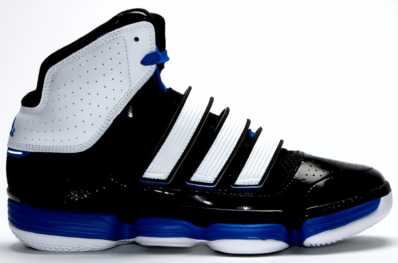 德怀特霍华德奥兰多,阿迪达斯霍华德历代篮球鞋图片