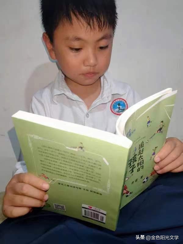 四年级作文我的自画像,我的自画像作文女孩