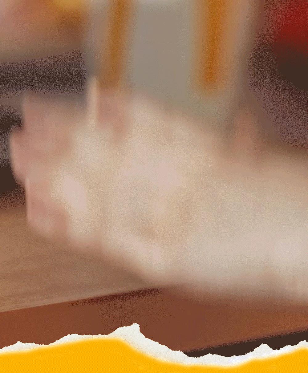 一口上头！麦当劳的新汉堡脆到了我的心巴上