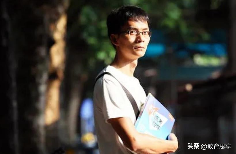 人生不只一张试卷，名校并非唯一选择，唐尚珺的清华梦，是该醒了