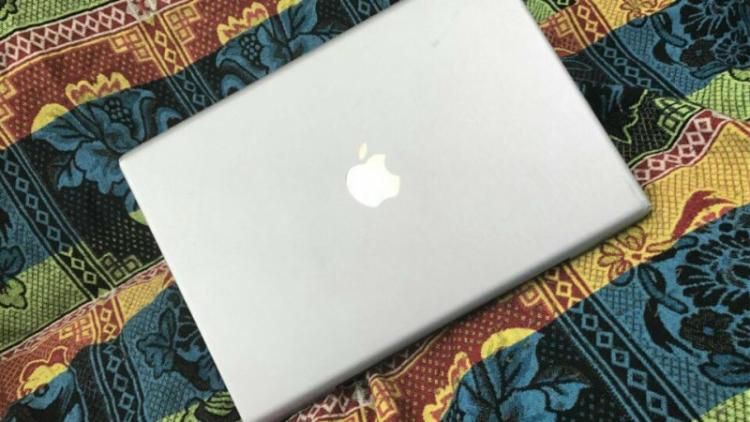 苹果笔记本电脑和华为电脑哪个好,华为笔记本跟苹果笔记本哪个好用