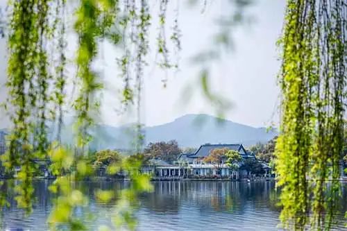 夏季该有的配饰,春夏超全的饰品搭配