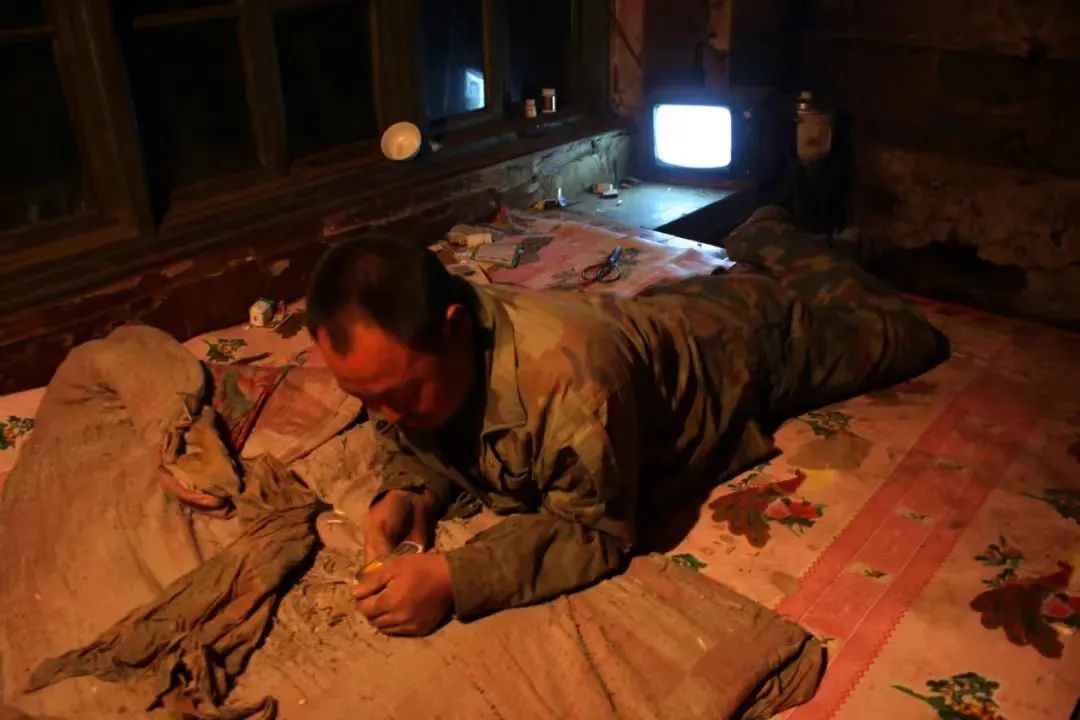 农村光棍危机完整版,光棍泛滥怎么解决