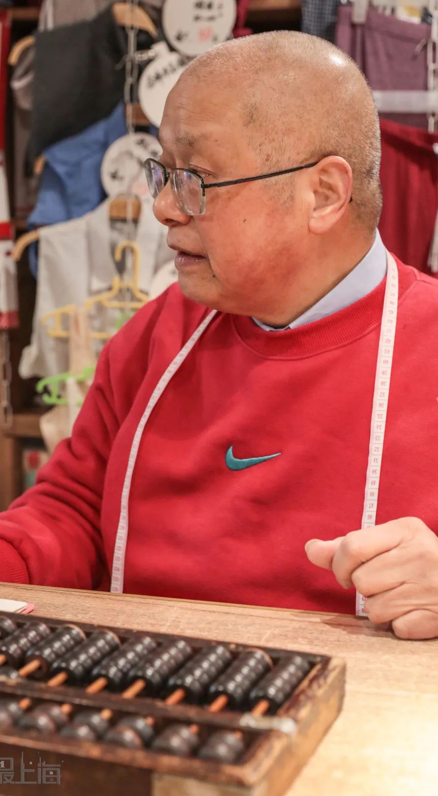 上海市平价衣服在哪儿,上海批发衣服最便宜的地方在哪里