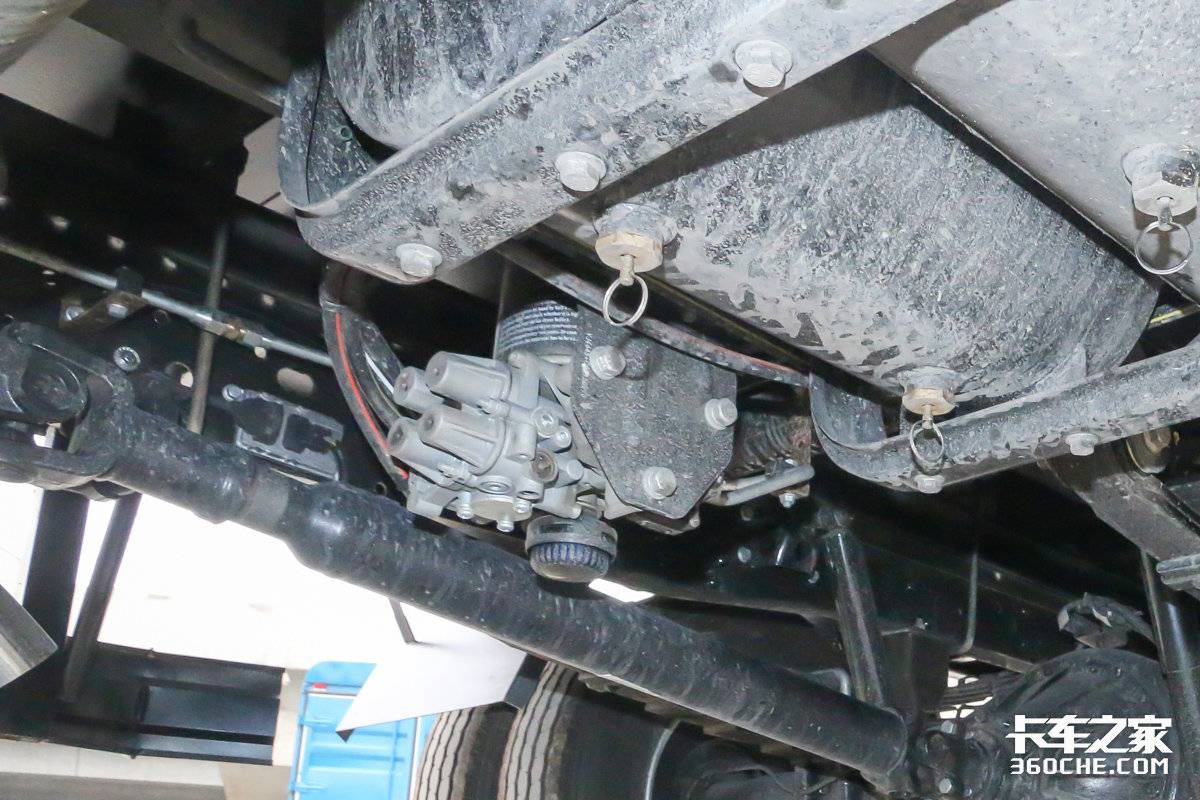 四回路保护阀漏气会倒气吗,车辆四回路保护阀漏气怎么办