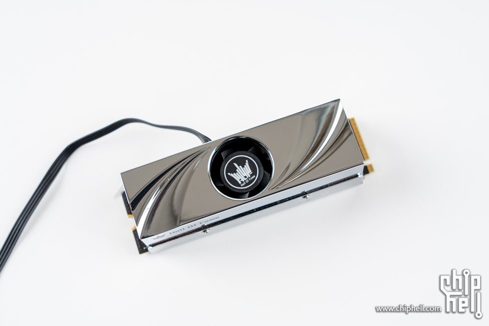 rog创世神装机视频,rog创世神细节