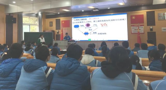 同台竞技大赛,同台竞技展风采的下一句