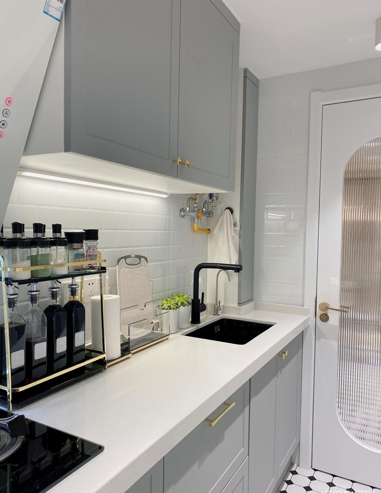 带你看下90后的厨房,70后80后90后的妈妈做饭太真实了