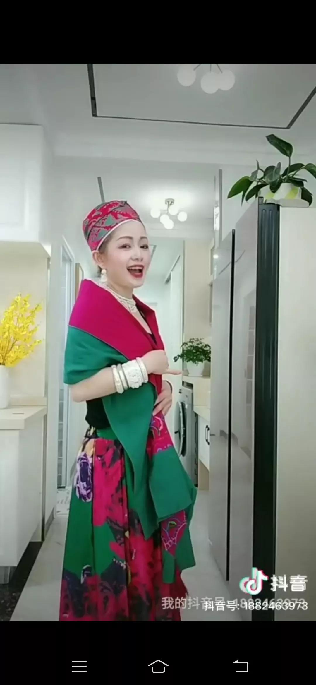 苗族是一个古老的民族,苗族的悲惨历史